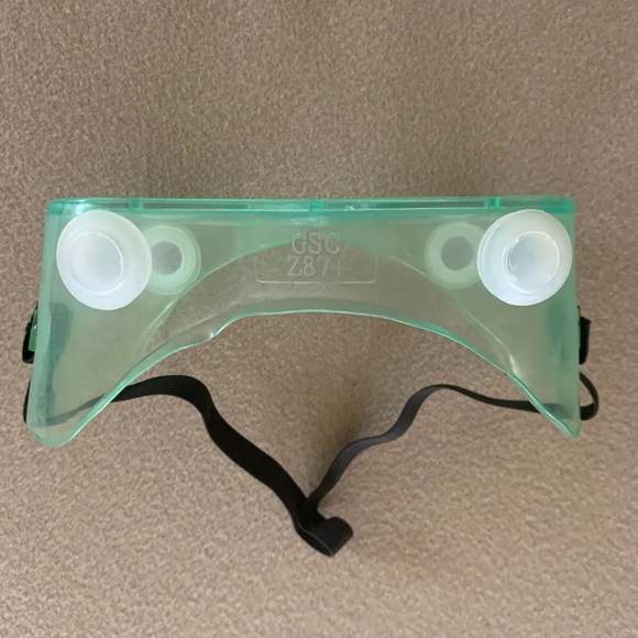 Lot 10 NEW Safety Goggles Over Glasses ANSIZ87 A5103CAF Green Frame Clear Lens - Picture 3 of 7